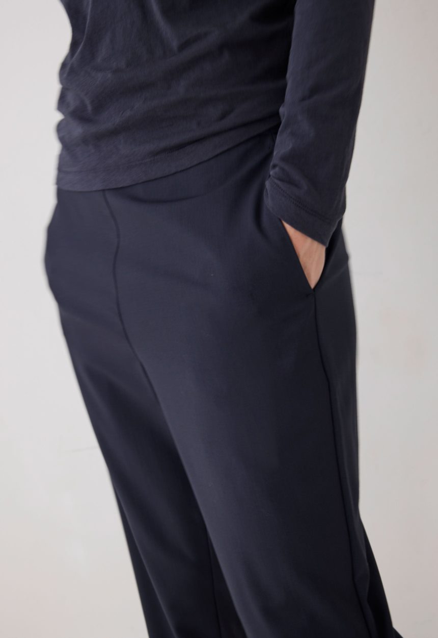 Jac + Jack Gio Merino Wool Pant - Darkest Navy